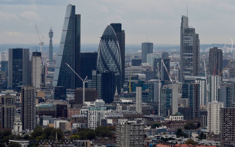 UK heading for double-dip recession this winter